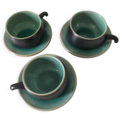 Trio tasses et soucoupes en céramique – émail turquoise craquelé