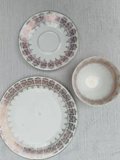 Trio à thé/café vintage Schlottenhof Bavaria, Décor baroque rosé&or 1950s
