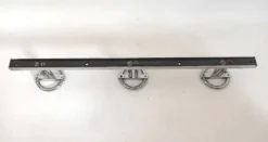 Triple patères Art Déco de Jean Royère Largeur 45 cm