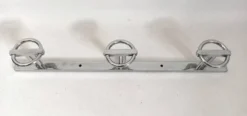 Triple patères Art Déco de Jean Royère Largeur 45 cm