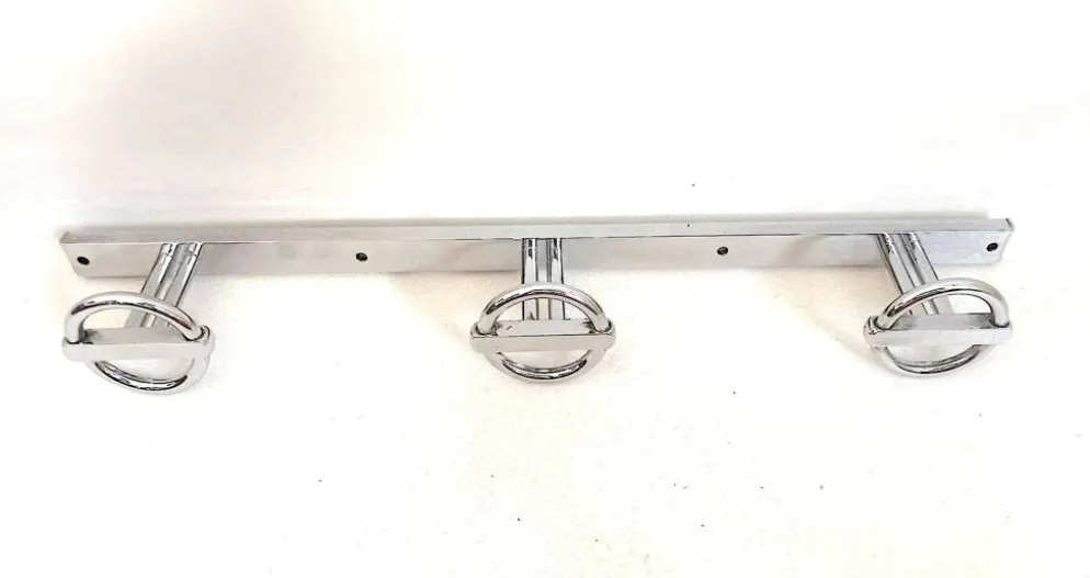 Triple patères Art Déco de Jean Royère Largeur 45 cm