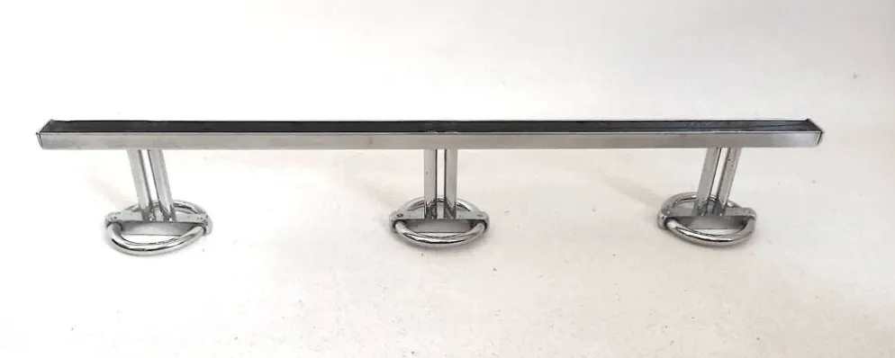 Triple patères Art Déco de Jean Royère Largeur 45 cm