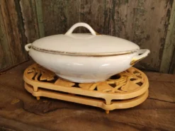 Trivet vintage français spécial pour garder les aliments au chaud