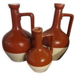 Trois carafes en grès vernissé Bardinet distillateur Bordeaux