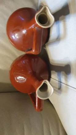 Trois carafes en grès vernissé Bardinet distillateur Bordeaux