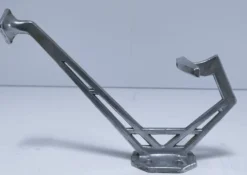 Trois patères laiton chrome aluminium début XXème