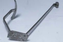 Trois patères laiton chrome aluminium début XXème