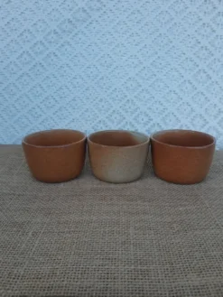 Trois ramequins en grès vernissé - vintage