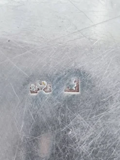 Trois sous-verres en métal argenté