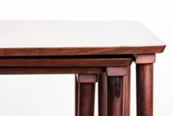 Trois tables Gigognes Danoise en Palissandre par Mobelintersia 1960.