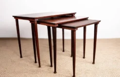 Trois tables Gigognes Danoise en Palissandre par Mobelintersia 1960.