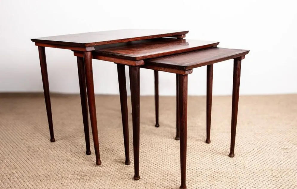 Trois tables Gigognes Danoise en Palissandre par Mobelintersia 1960.