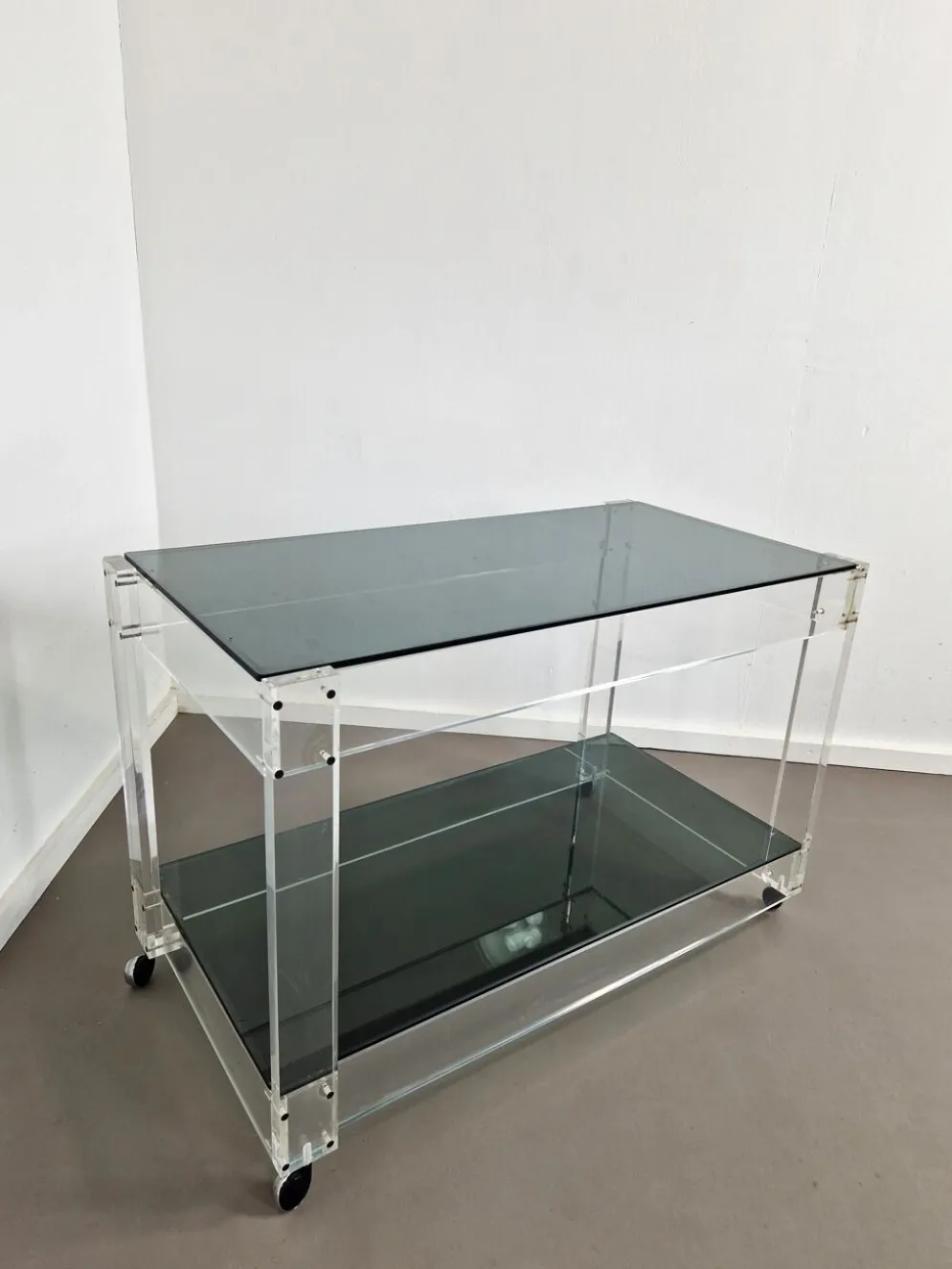 Trolley en lucite et verre fumé | Années 1970