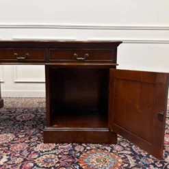 Très grand classique anglais Partnerdesk