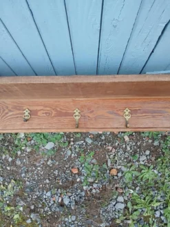 Très grande étagère/ casserolier ancien en bois