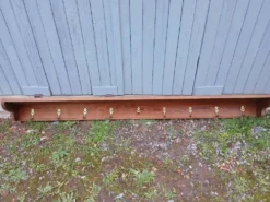 Très grande étagère/ casserolier ancien en bois