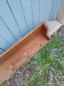 Très grande étagère/ casserolier ancien en bois