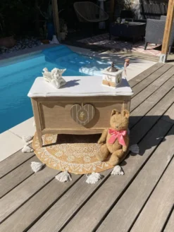 Très joli coffre à jouets vintage coeur style L. Ashley amovible