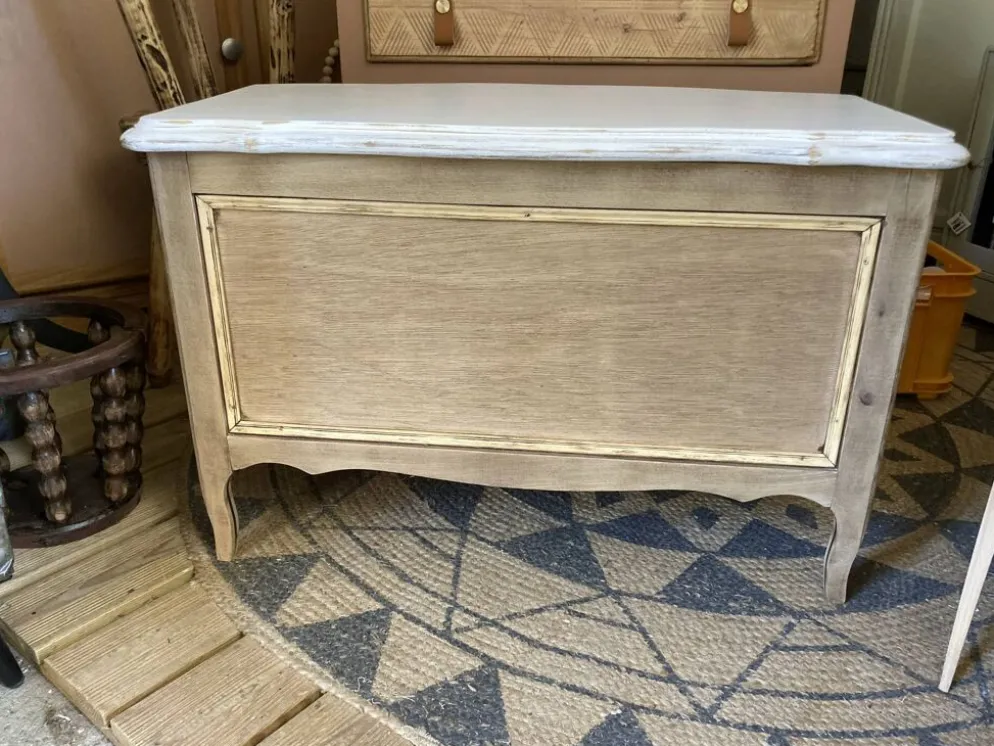 Très joli coffre à jouets vintage coeur style L. Ashley amovible
