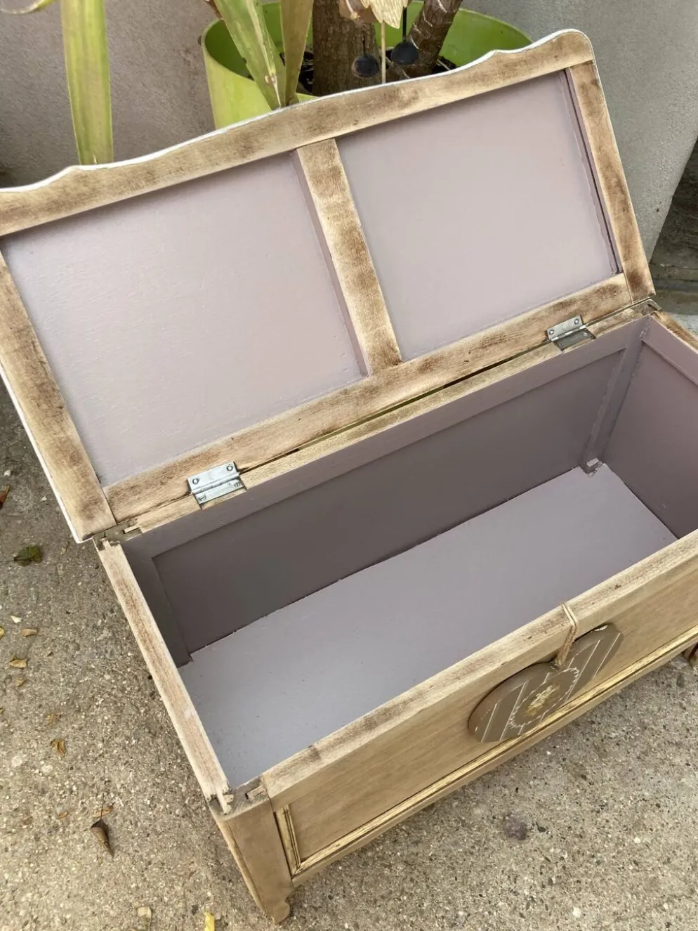 Très joli coffre à jouets vintage coeur style L. Ashley amovible