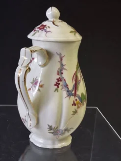 Très jolie cafetière en porcelaine de Limoges de chez Bernardaud modèle "Ch
