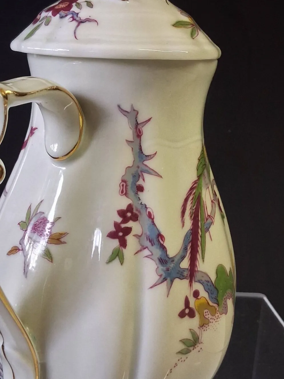 Très jolie cafetière en porcelaine de Limoges de chez Bernardaud modèle "Ch