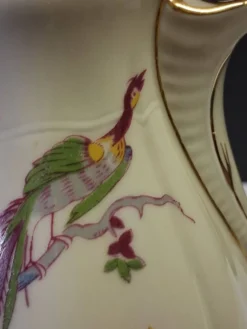 Très jolie cafetière en porcelaine de Limoges de chez Bernardaud modèle