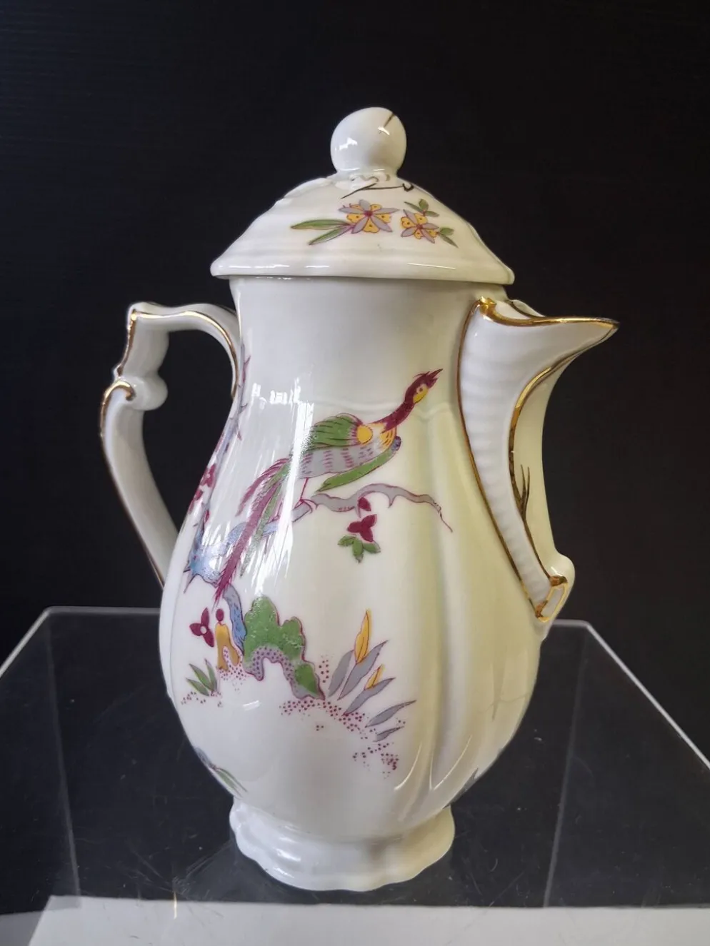 Très jolie cafetière en porcelaine de Limoges de chez Bernardaud modèle "Ch