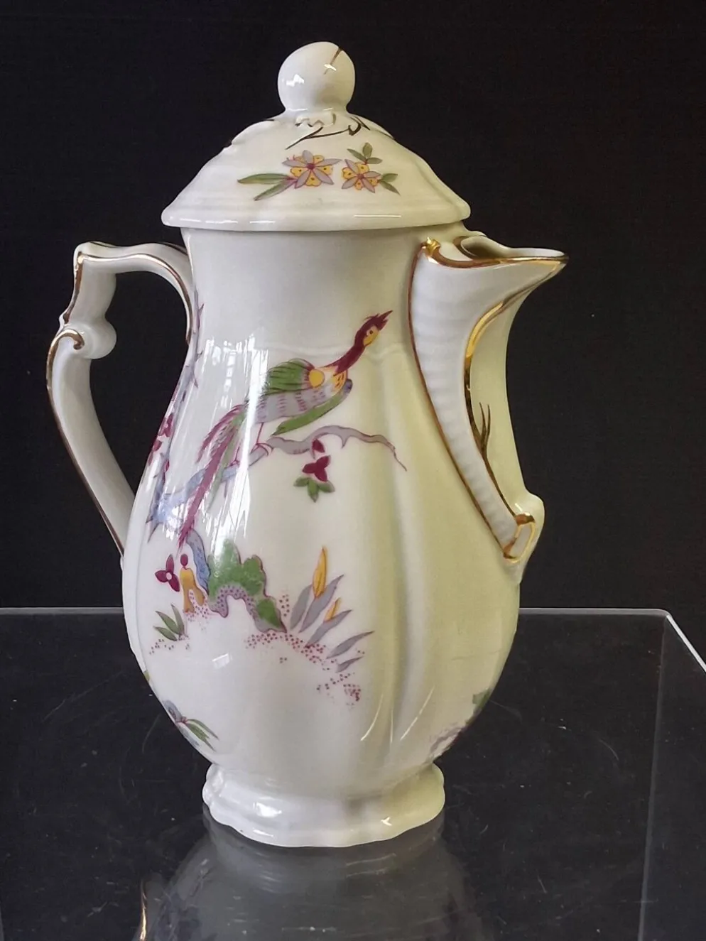 Très jolie cafetière en porcelaine de Limoges de chez Bernardaud modèle "Ch