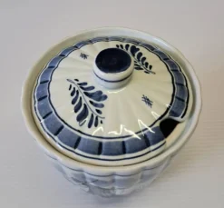 Très joli sucrier ou pot à moutarde de chez Delft Holland en faience en trè