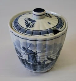 Très joli sucrier ou pot à moutarde de chez Delft Holland en faience en trè