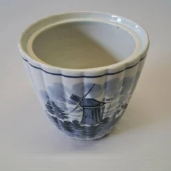 Très joli sucrier ou pot à moutarde de chez Delft Holland en faience en trè