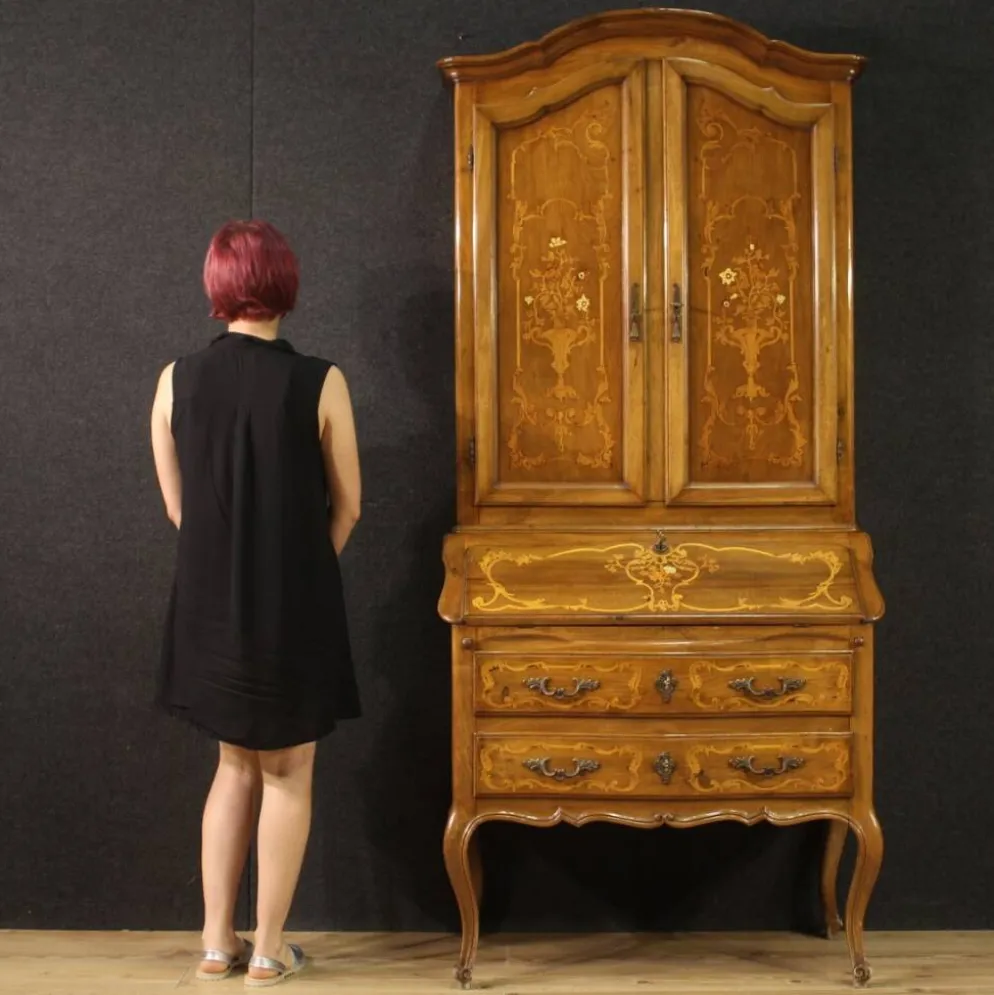 Trumeau italien en bois marqueté dans le style Louis XV