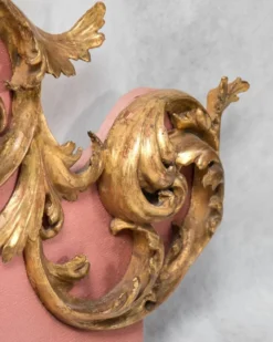 Tête de lit italienne de style rococo en bois doré sculpté, XIXe siècle