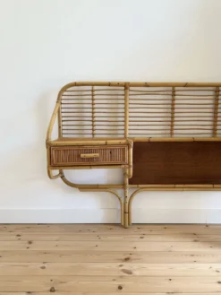 Tête de lit vintage en rotin