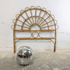 Tête de lit vintage en rotin