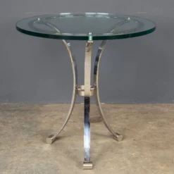 Un ensemble de quatre tables de bar de l'hôtel waldorf, new york c.1940