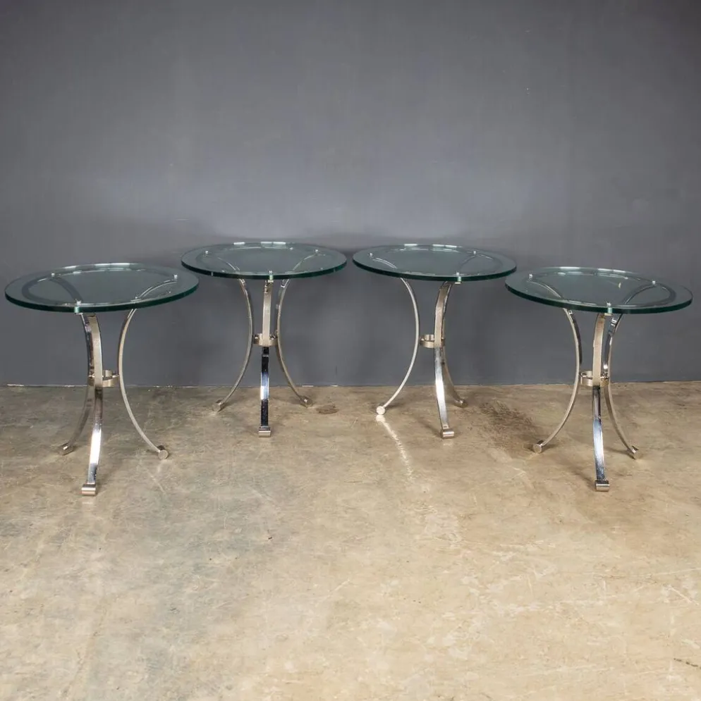 Un ensemble de quatre tables de bar de l'hôtel waldorf, new york c.1940
