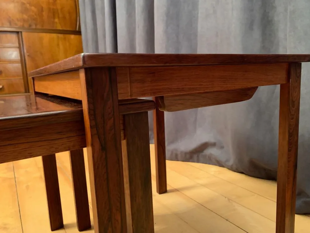 Une paire de tables d’appoint en palissandre Kvalitet Form Funktion Danemark années 1960