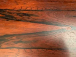 Une paire de tables d’appoint en palissandre Kvalitet Form Funktion Danemark années 1960