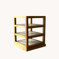 Une paire d'étagère par David Hicks (1929-1998), Angleterre,années 80.