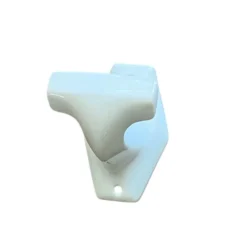 Une patère ancienne en porcelaine blanche porte manteaux porte serviettes