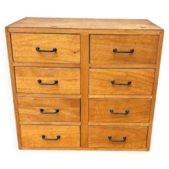 Un Meuble d'Atelier Et de Métier Vintage à Tiroirs