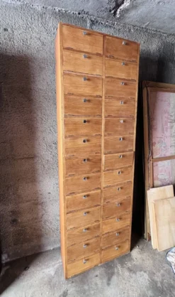 Un Meuble De Notaire / Métier Double Colonnes à Clapet (Restaurer)