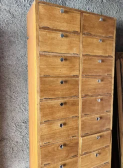 Un Meuble De Notaire / Métier Double Colonnes à Clapet (Restaurer)