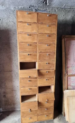 Un Meuble De Notaire / Métier Double Colonnes à Clapet (Restaurer)