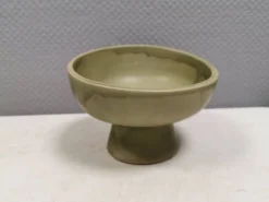 Un support en céramique / un bol à fruits, Danemark, estimé années 1990.