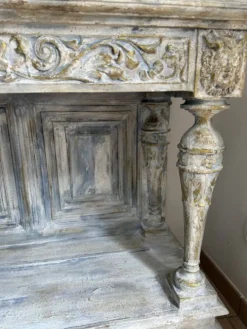 Vaisellier en noyer, XIXème s.