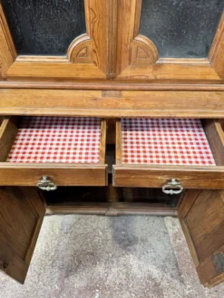 Vaisselier ancien