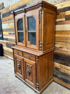 Vaisselier ancien